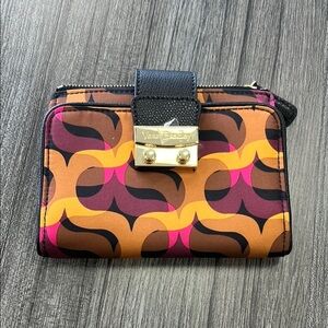 New without tags Vera Bradley Multicolor wallet.